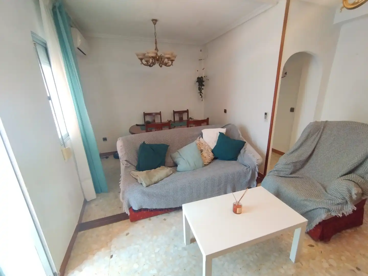 Wohnzimmer von Wohnung zum Verkauf in Zaragoza mit Heizung, Terrasse und Möbliert