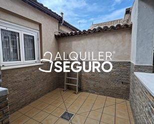 Vista exterior de Casa o xalet de lloguer en Alcalá de Henares amb Aire condicionat, Calefacció i Terrassa