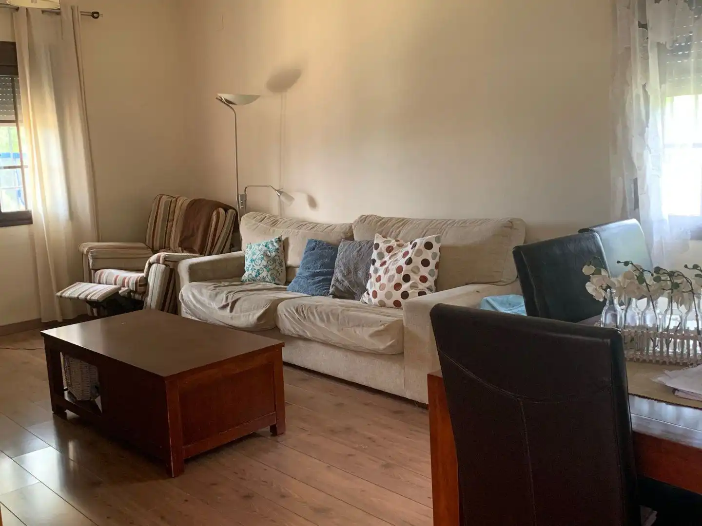 Sala d'estar de Casa o xalet en venda en Hinojos amb Aire condicionat, Calefacció i Jardí privat