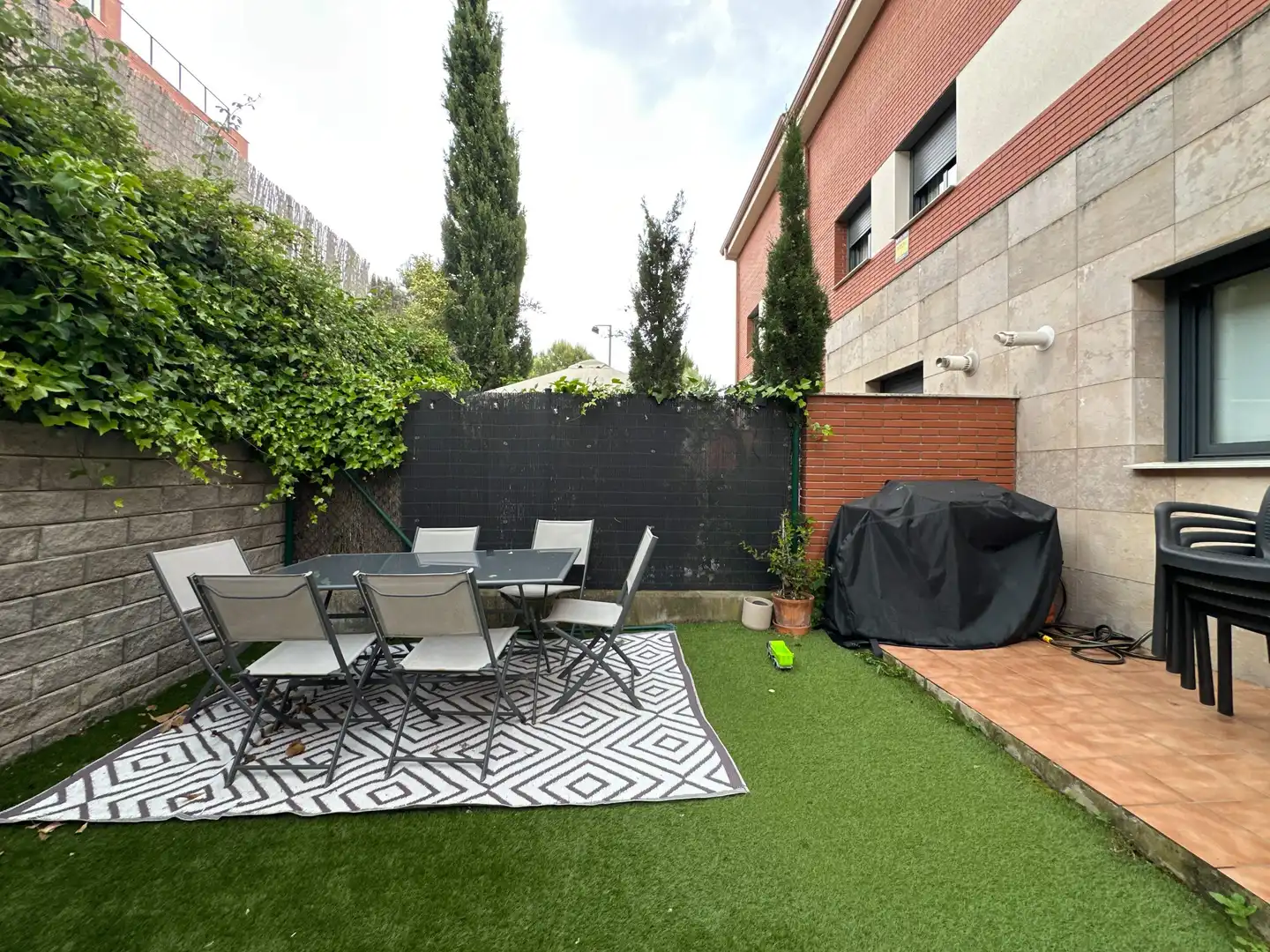 Terraza de Casa adosada en venta en Sant Esteve Sesrovires con Aire acondicionado, Calefacción y Jardín privado