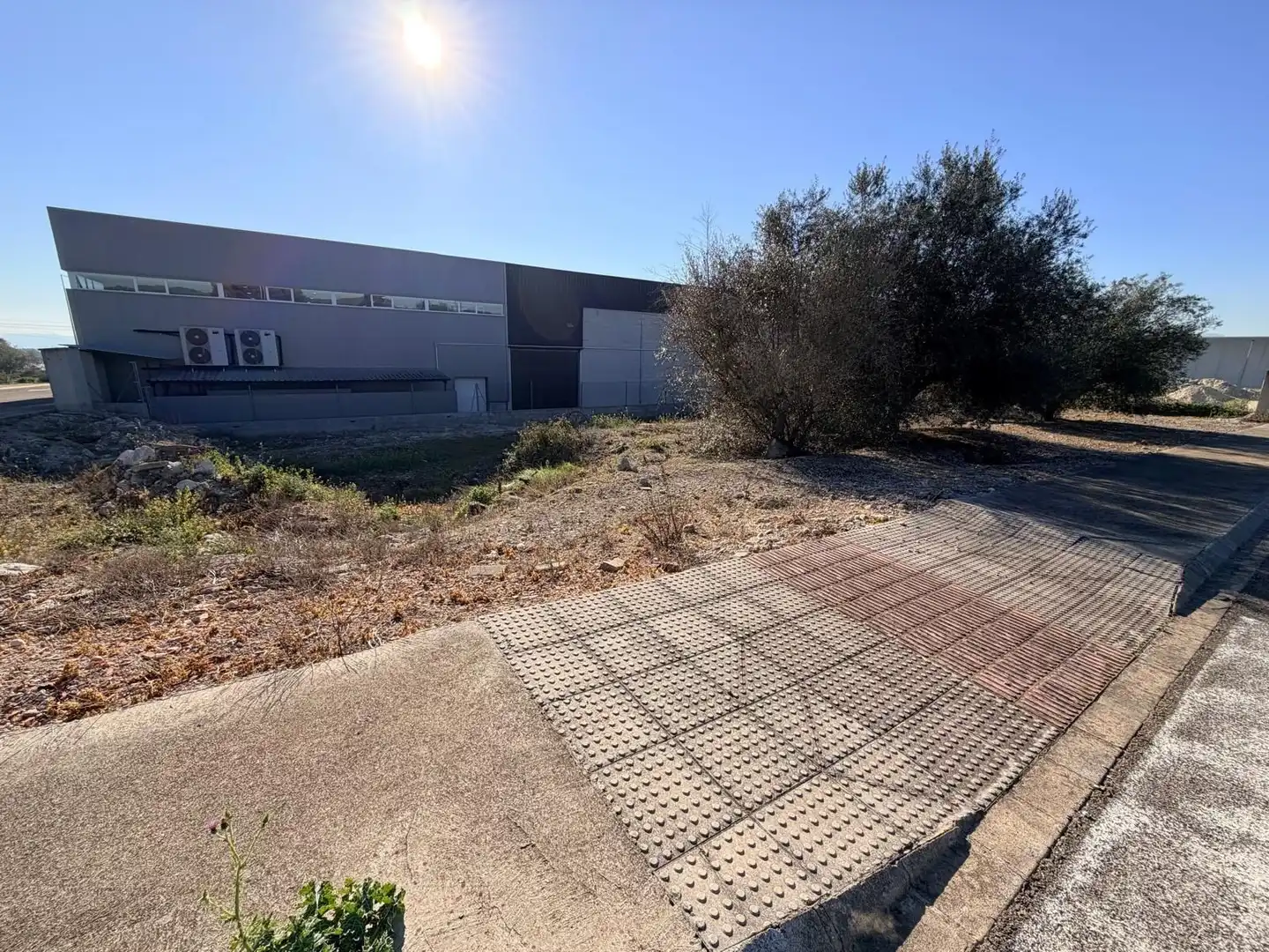 Industrial land for sale in Guadasséquies