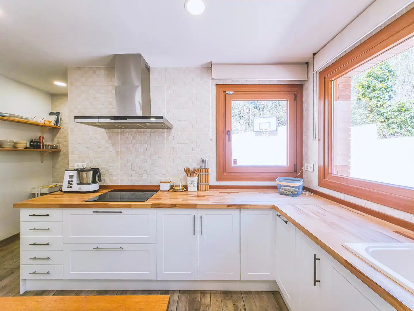 Kitchen of Houses for sale in Sant Pol de Mar  with Air Conditioner, Heating and Private garden