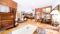 Living room of Single-family semi-detached for sale in  Madrid Capital  with Air Conditioner, Heating and Private garden