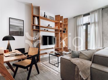 Apartament amb balcó de lloguer a Carrer de Nàpols