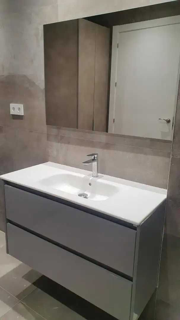 Bany de Pis en venda en Lliçà d'Amunt amb Terrassa