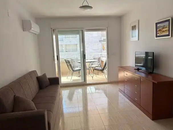 Sala d'estar de Pis en venda en Oropesa del Mar / Orpesa amb Aire condicionat i Piscina
