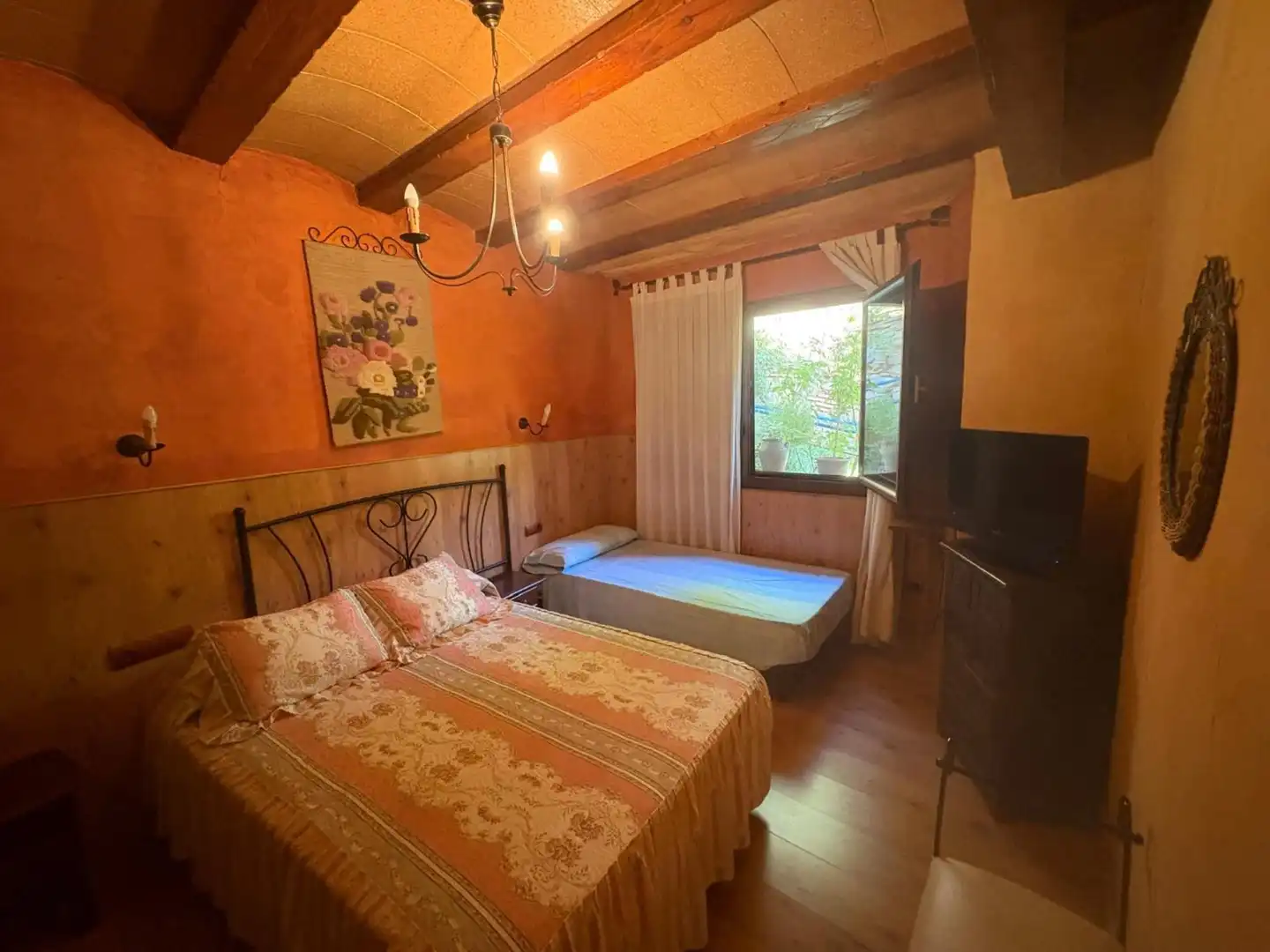 Habitación de Finca rústica en venta en Benatae con Calefacción, Jardín privado y Piscina
