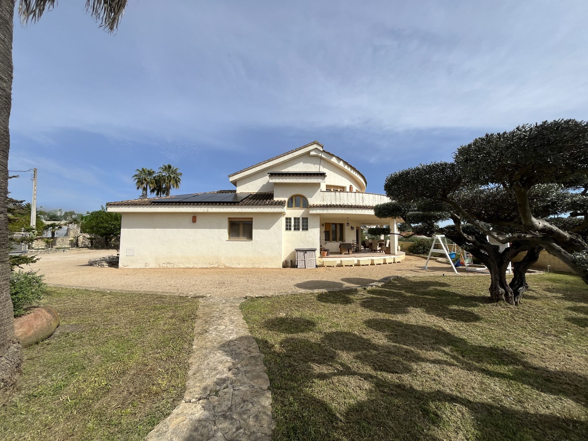 Vista exterior de Casa o xalet en venda en Ontinyent amb Aire condicionat, Calefacció i Jardí privat