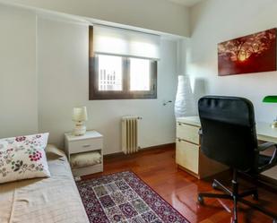 Bedroom of Apartment to share in  Madrid Capital  with Air Conditioner