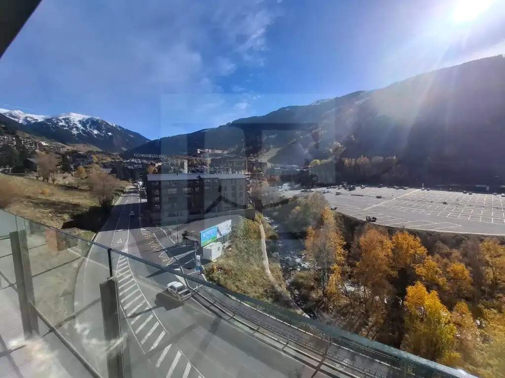 Appartamento con terrazza in vendita a CG-2