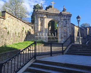 Vista exterior de Pis en venda en Bilbao  amb Calefacció