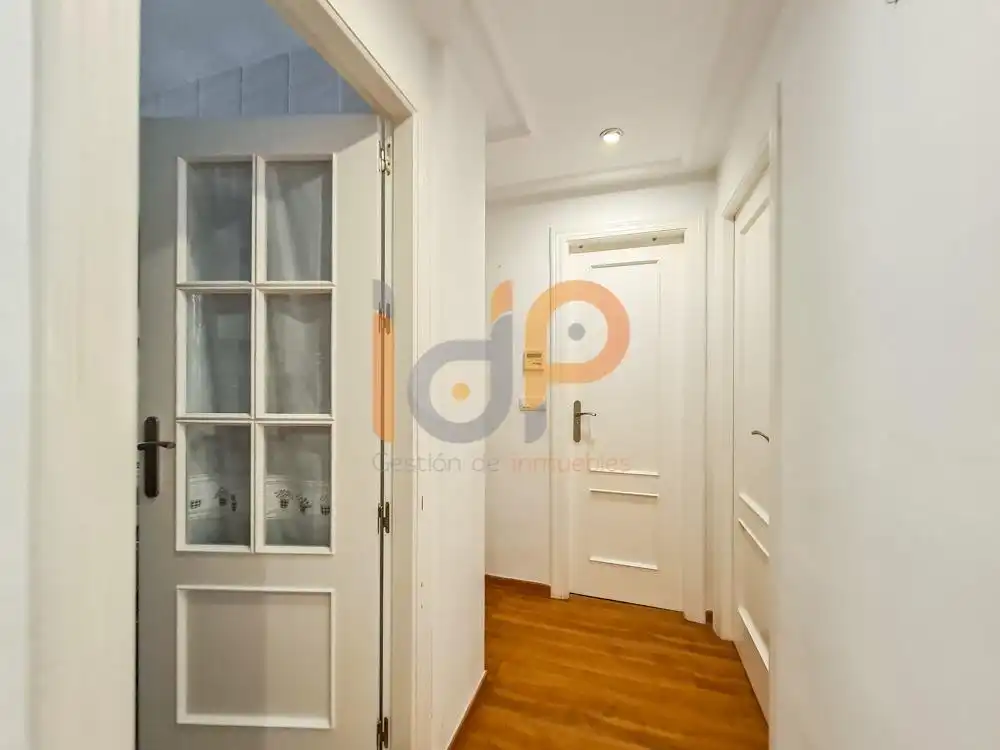 Wohnung zum Verkauf in Huércal-Overa mit Klimaanlage, Abstellraum und Balkon