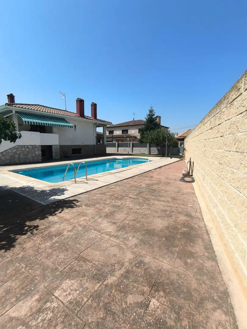 Chalet con piscina en venta en Carranque, imagen 6