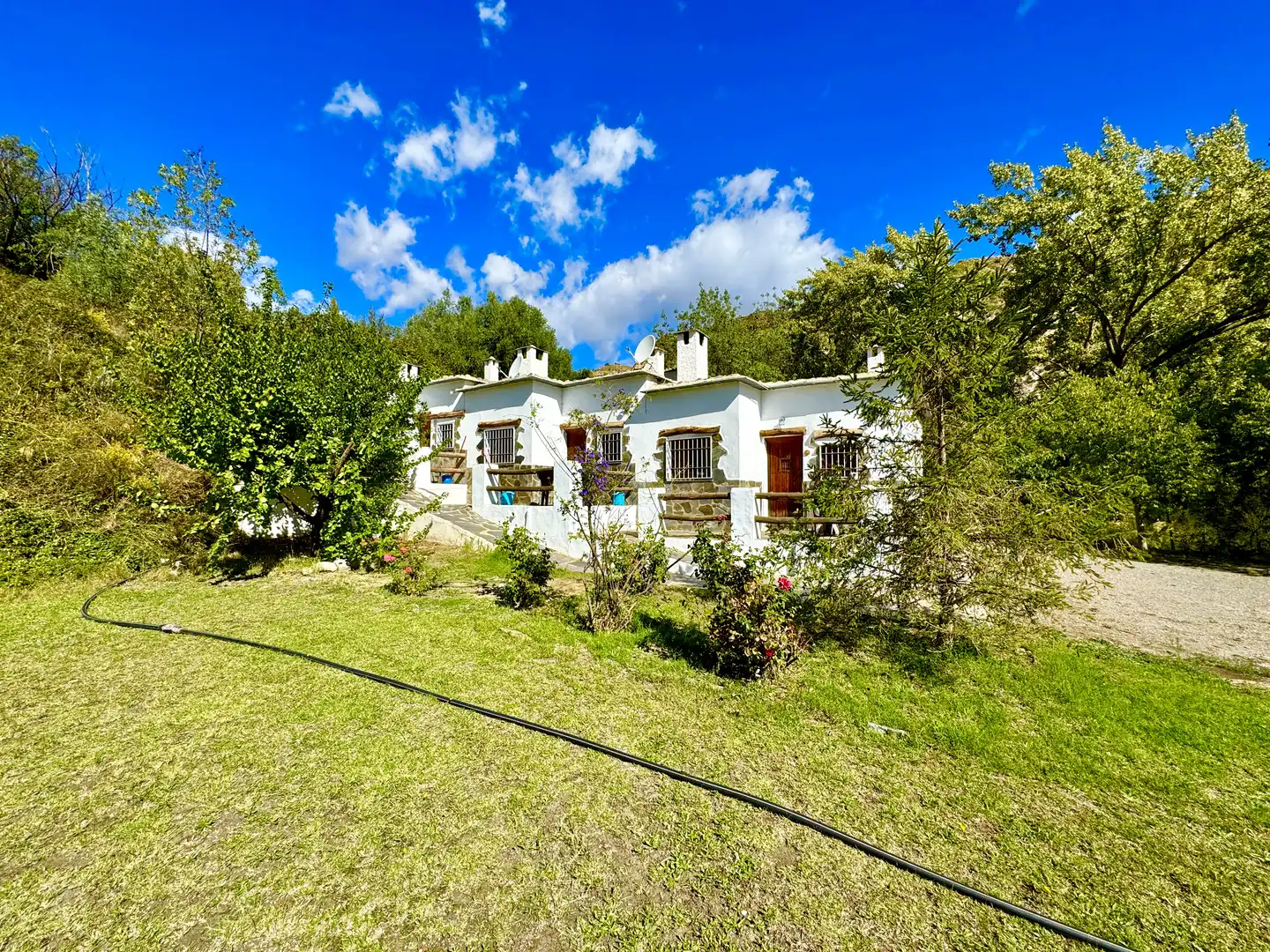 Vista exterior de Terreno en venta en Alpujarra de la Sierra
