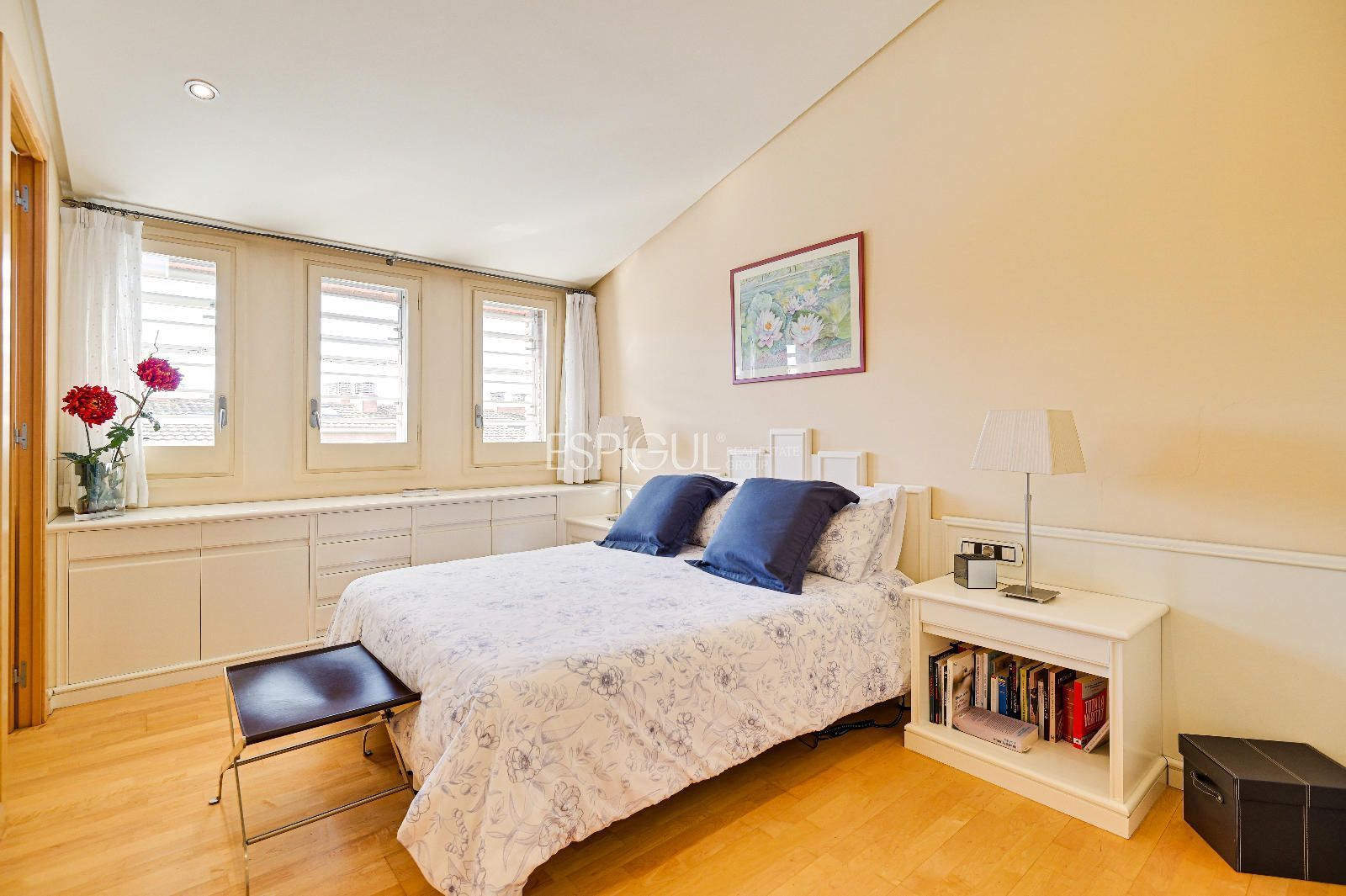 Bedroom of Single-family semi-detached for sale in Sant Cugat del Vallès  with Air Conditioner, Heating and Private garden