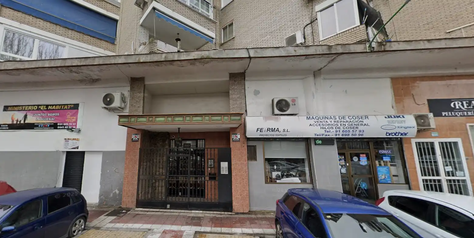Exterior view of Houses for sale in Parla