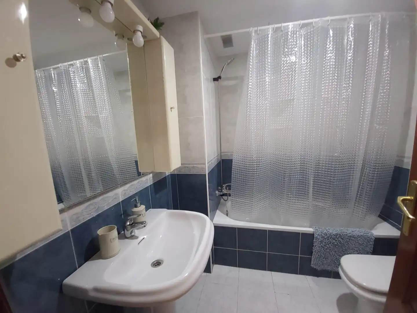 Badezimmer von Wohnung zum Verkauf in Pineda de Mar mit Terrasse, Möbliert und Ofen
