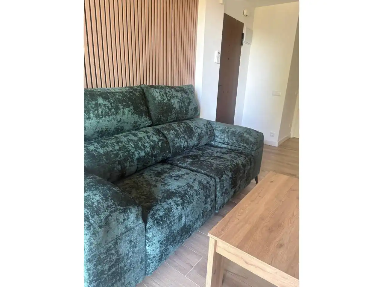 Sala de estar de Piso de alquiler en San Martín de Valdeiglesias con Aire acondicionado, Terraza y Amueblado