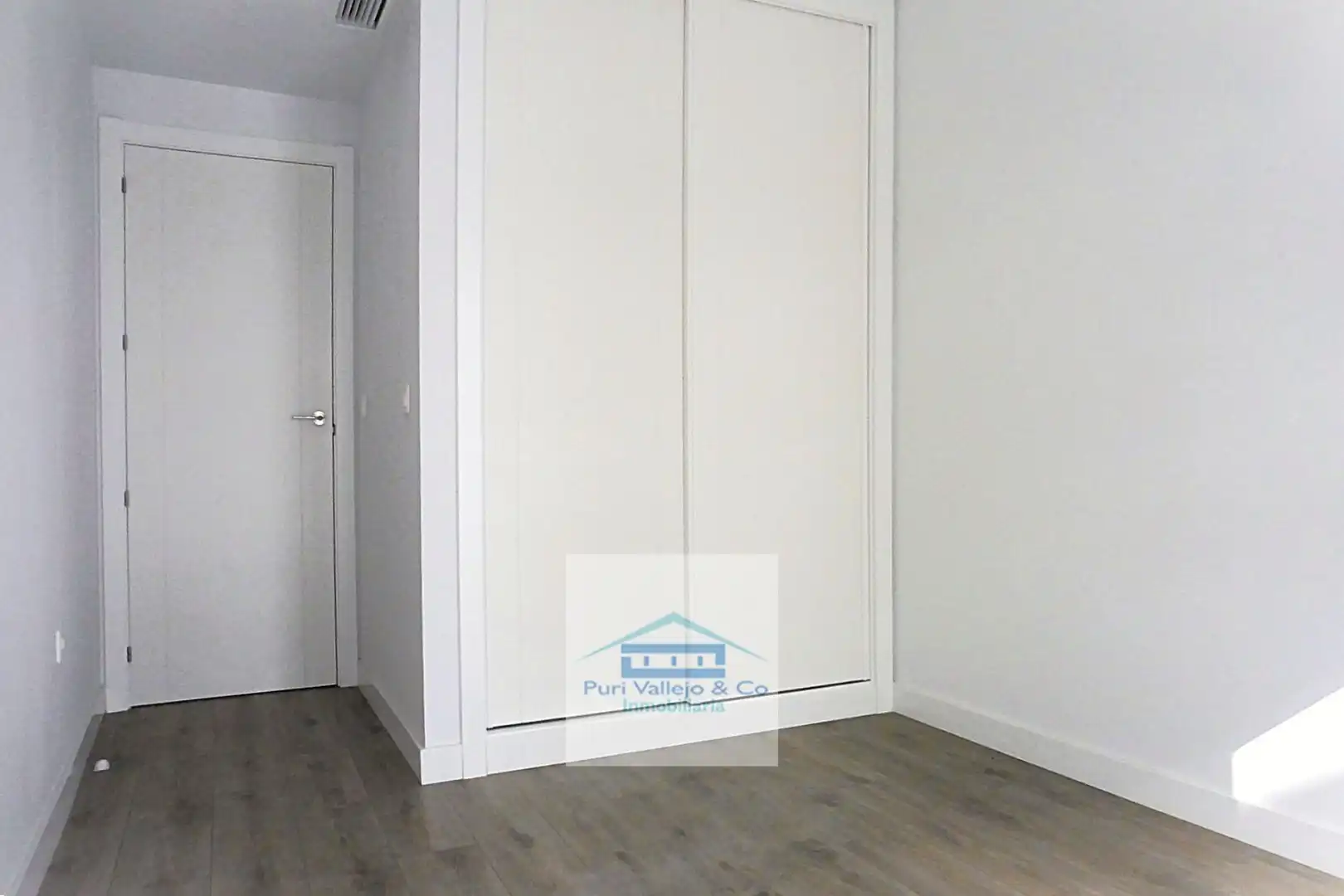 Habitación de Piso de alquiler en Córdoba con Aire acondicionado, Terraza y Trastero
