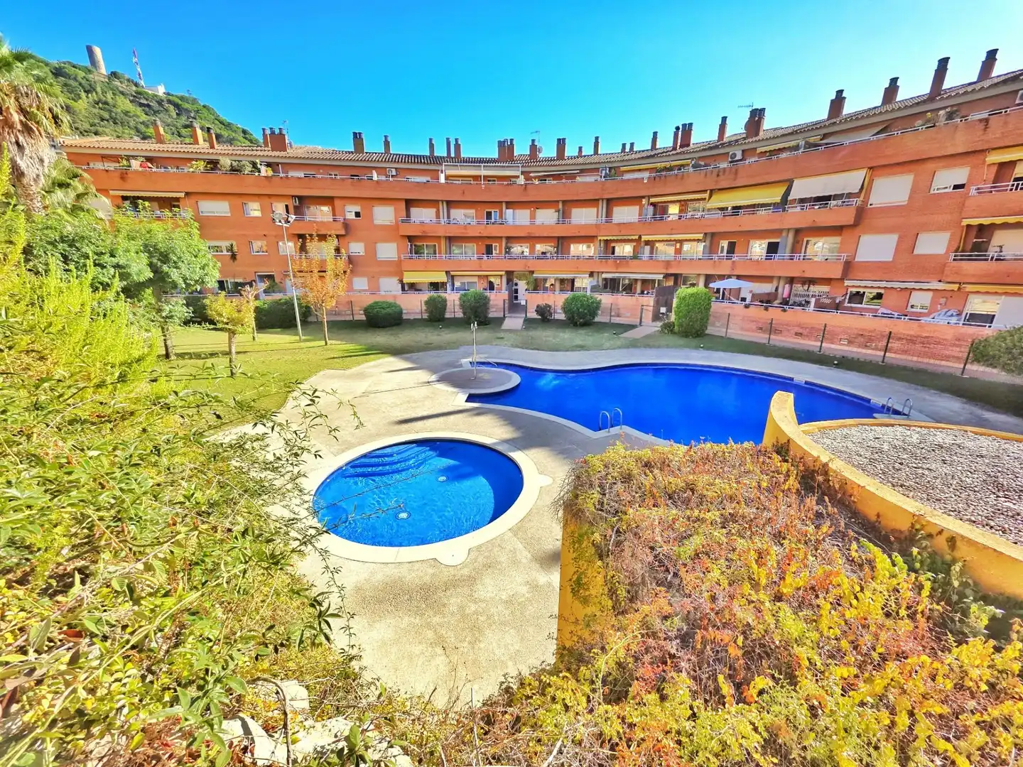 Exterior view of Flat for sale in Mont Ferrant - Joan Carles I