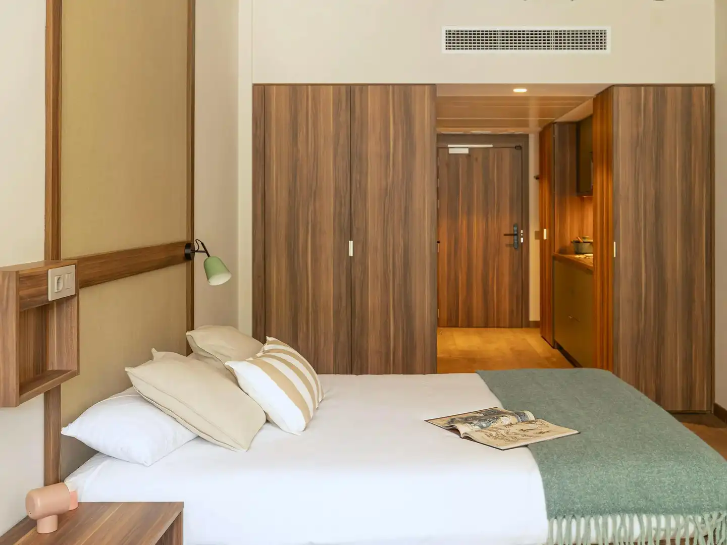 Schlafzimmer von Gebäude zur Miete in Barcelona