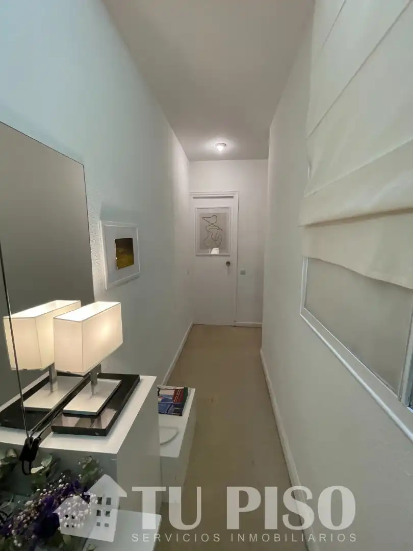 Flat for sale in Madrid  with Air Conditioner, Heating and Furnished