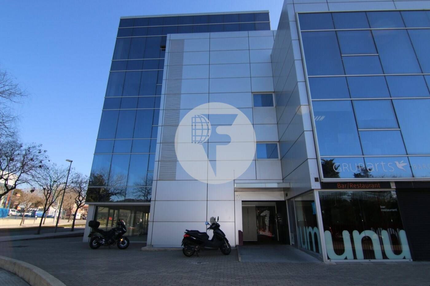 Vista exterior de Local en venta en Terrassa