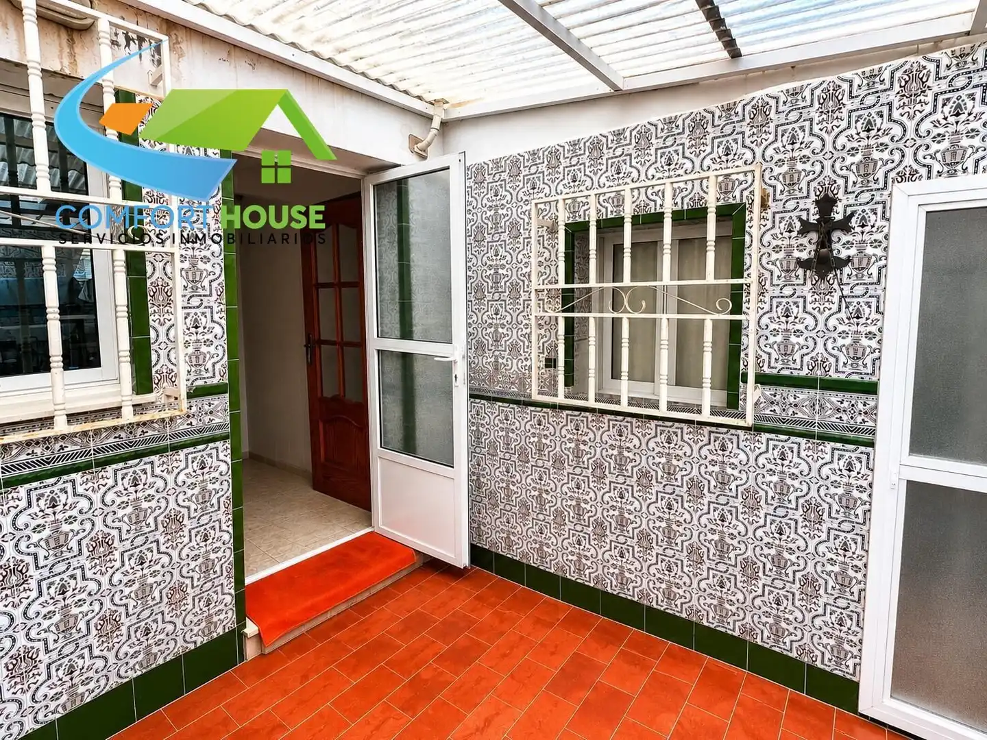 Außenansicht von Haus oder Chalet zum Verkauf in Cartagena mit Klimaanlage