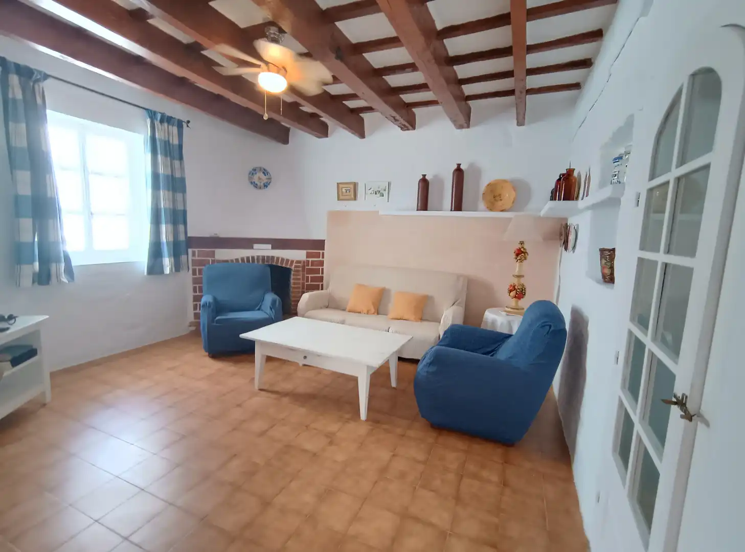 Sala de estar de Finca rústica en venta en Es Castell con Aire acondicionado, Calefacción y Jardín privado