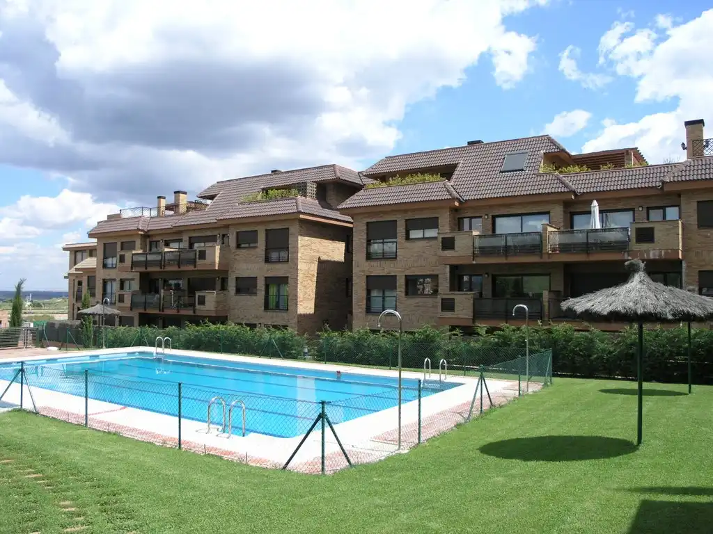 Attic for rent in Pinar de las Rozas