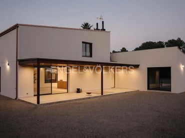 Casa de obra nueva con piscina en venta en El Catllar
