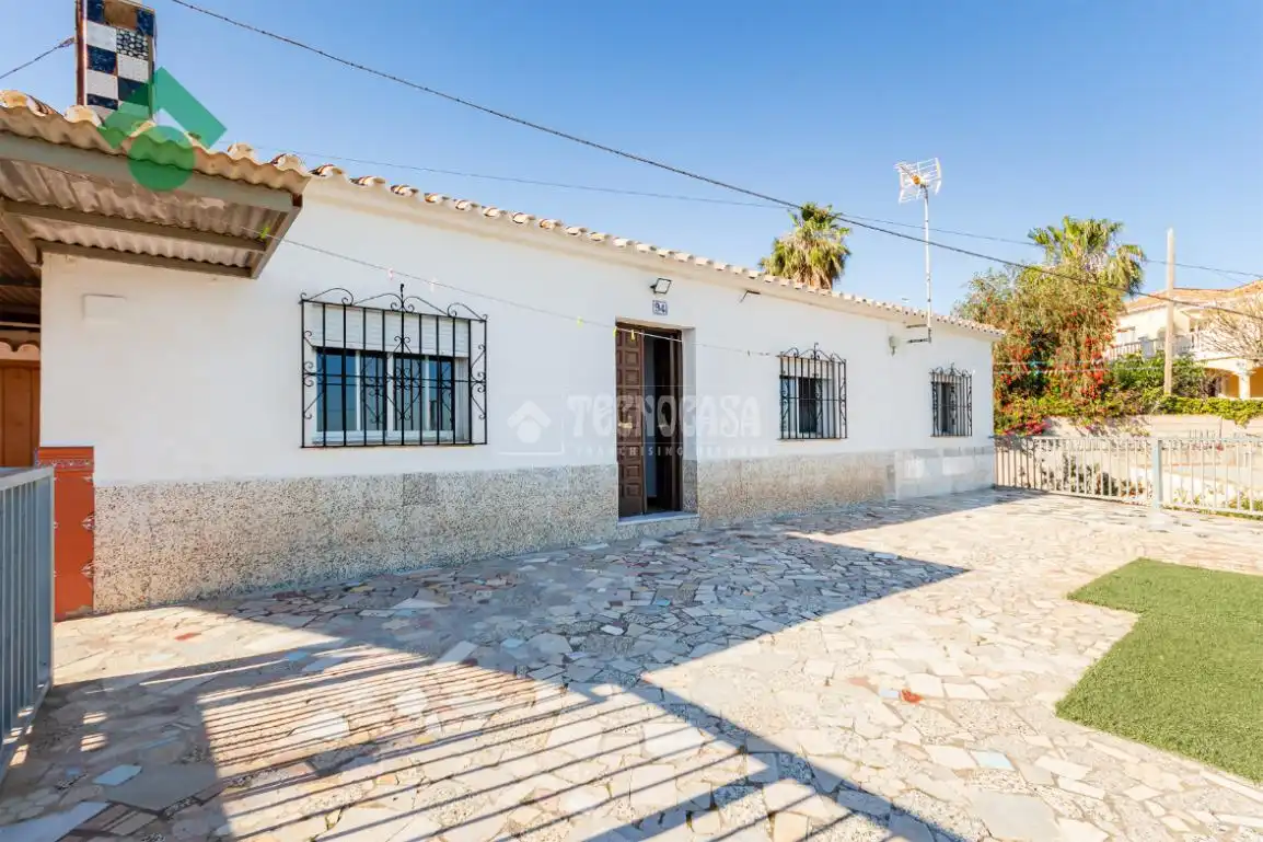 Exterior view of Detached homes for sale in Vélez-Málaga