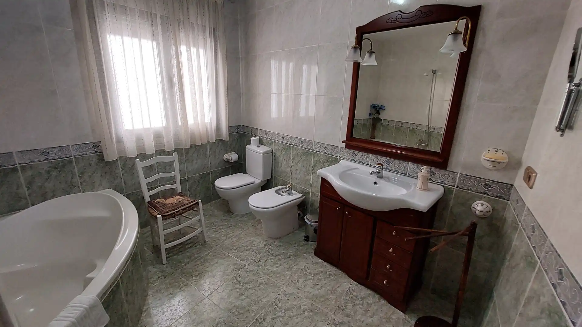 Baño de Casa o chalet en venta en Zarza de Granadilla con Aire acondicionado, Calefacción y Amueblado