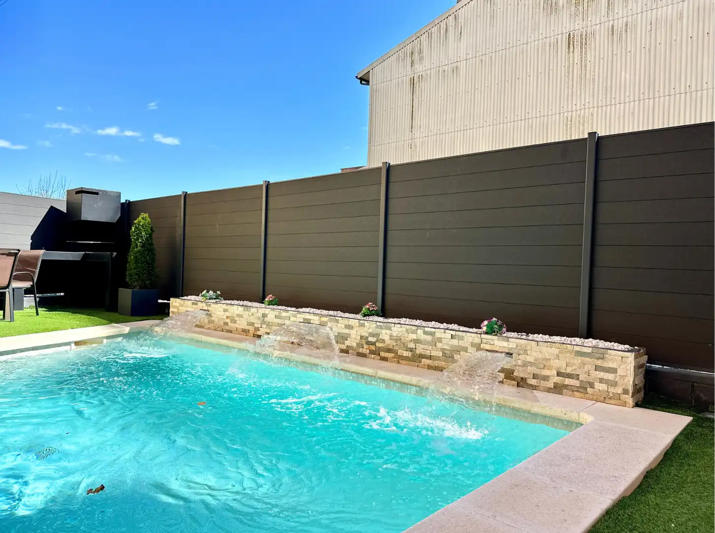 Swimming pool of Houses for sale in Torelló  with Air Conditioner, Heating and Private garden