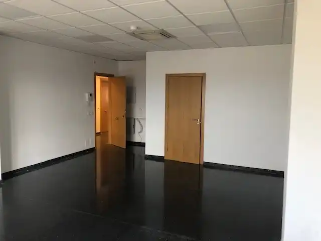 Oficina de lloguer en Lleida amb Aire condicionat