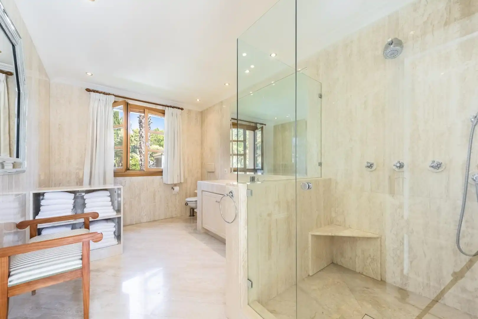Detached house with pool for sale in Nueva Andalucía, imagen 12
