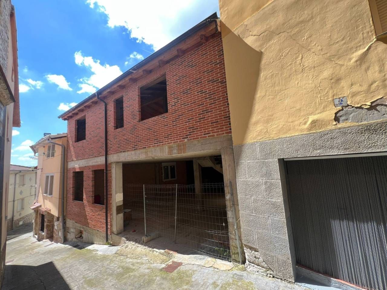 Exterior view of Single-family semi-detached for sale in Cerezo de Río Tirón