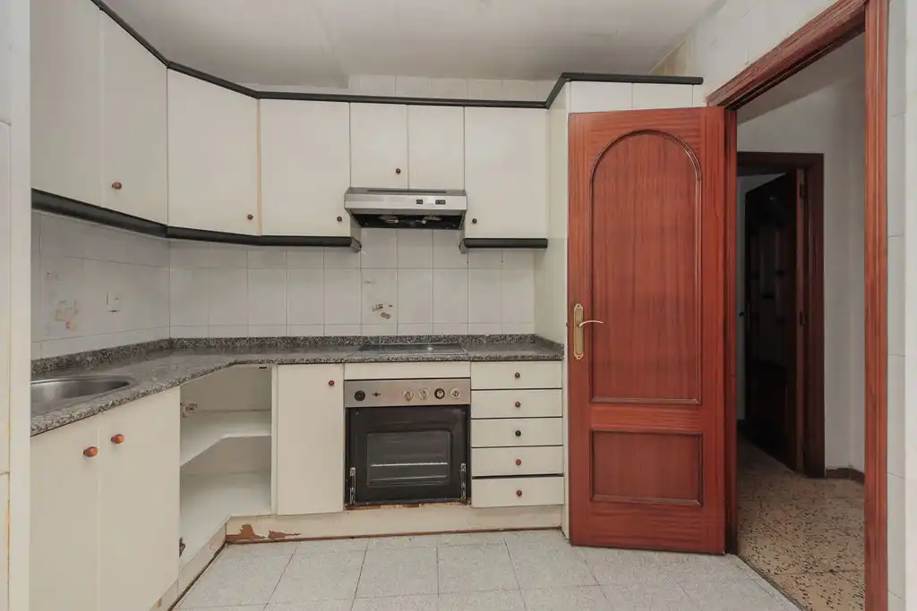 Kitchen of Flat for sale in Ponent