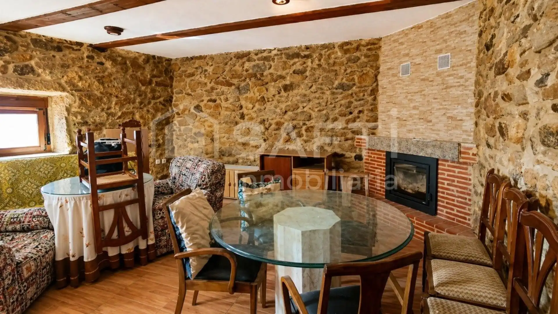 Comedor de Finca rústica en venta en Bermellar