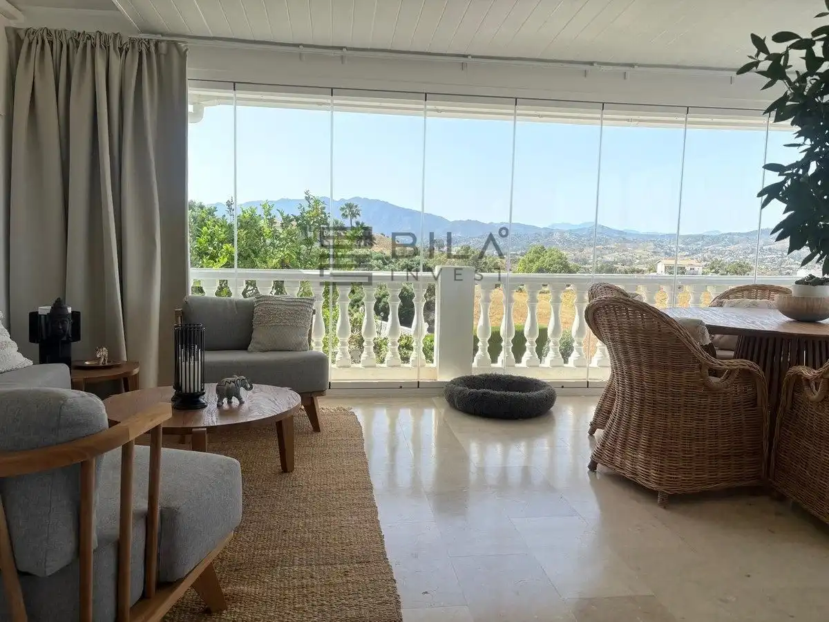 Villa avec piscine à vendre à Cerros del Aguila, imagen 4