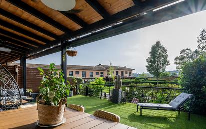 Terrasse von Einfamilien-Reihenhaus zum verkauf in Sant Esteve Sesrovires mit Klimaanlage und Terrasse