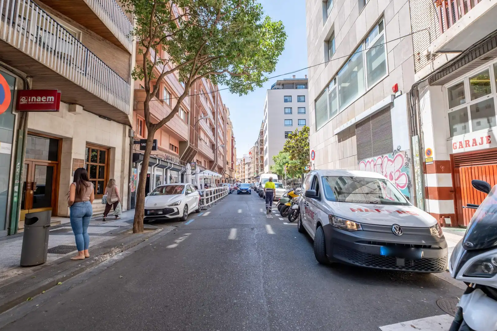 Exterior view of Commercial properties for sale in Zaragoza