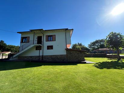 Haus oder Chalet zum verkauf in Barrio Lloreda, Santa María de Cayón