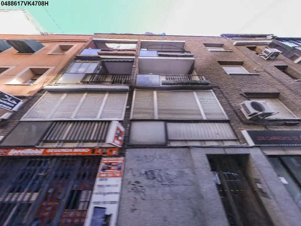 Vista exterior de Local en venda en Madrid