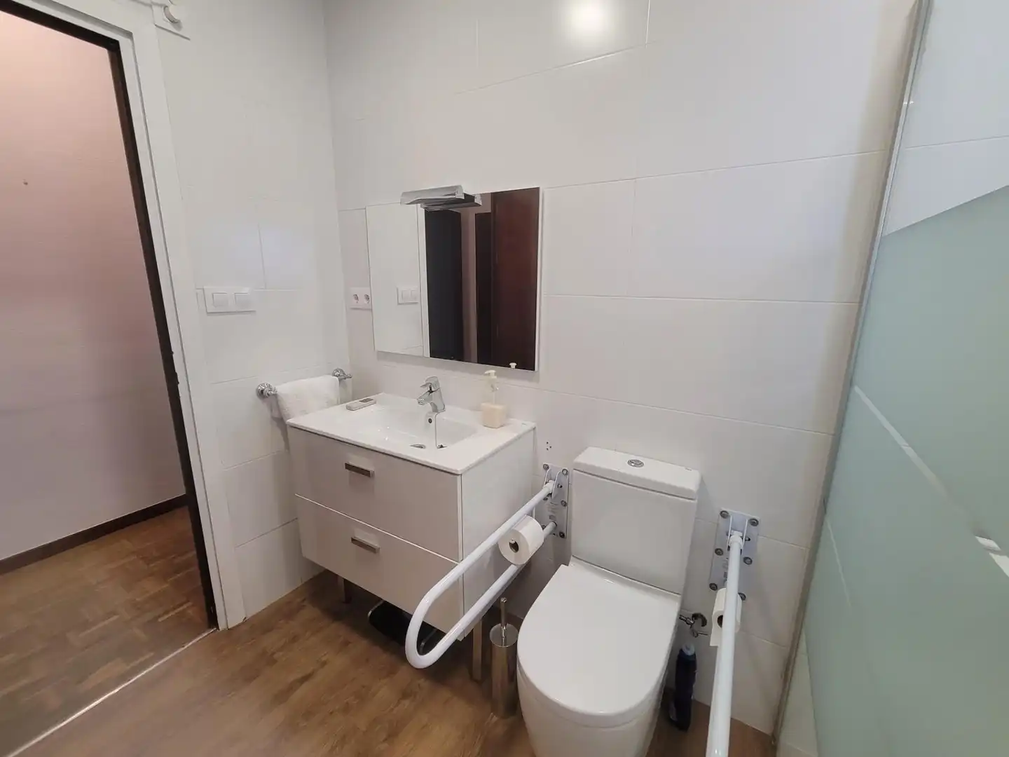 Bathroom of Flat for sale in Cádiz  with Air Conditioner and Terrace