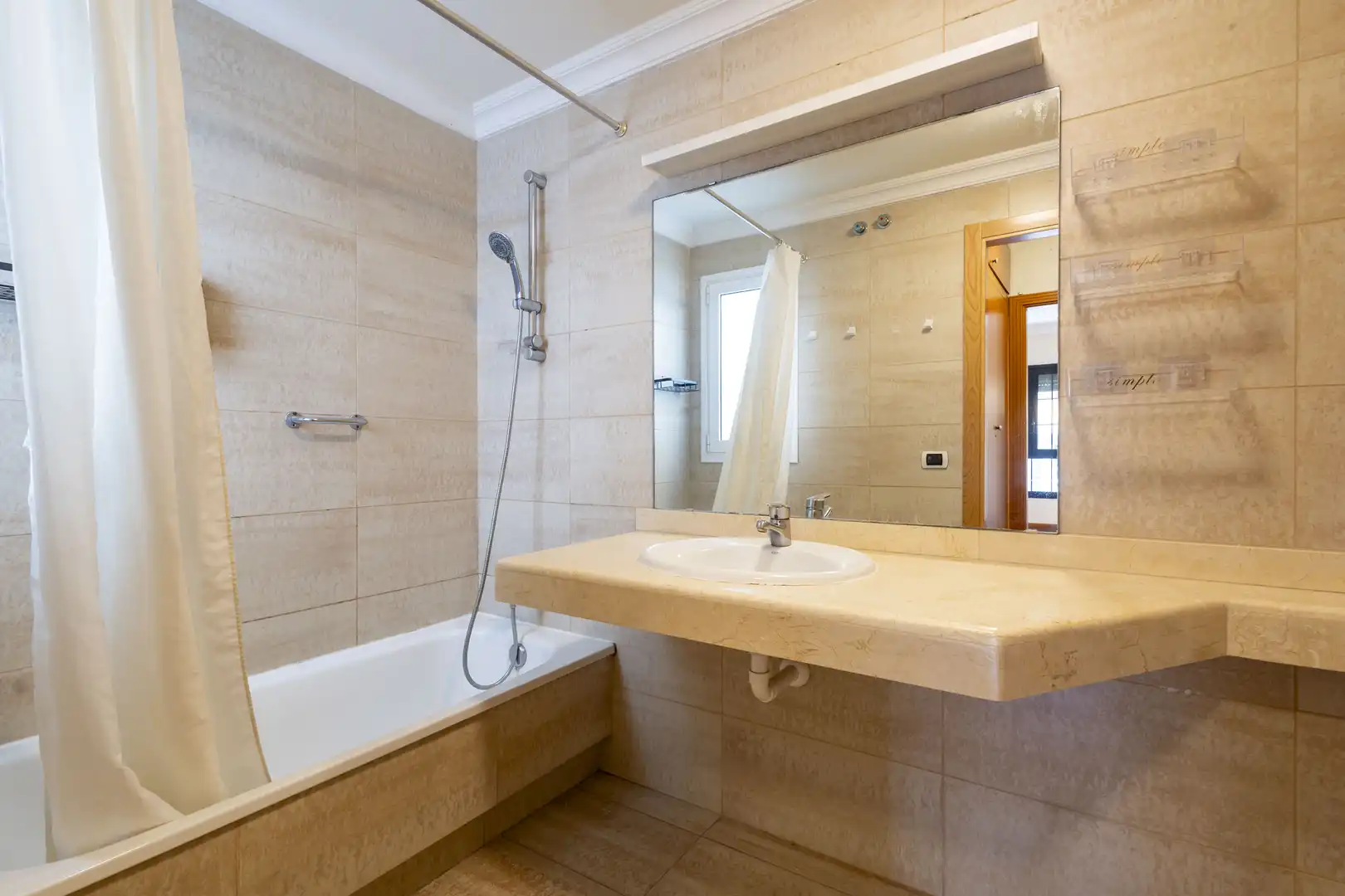 Baño de Casa adosada en venta en San Cristóbal de la Laguna con Jardín privado y Trastero