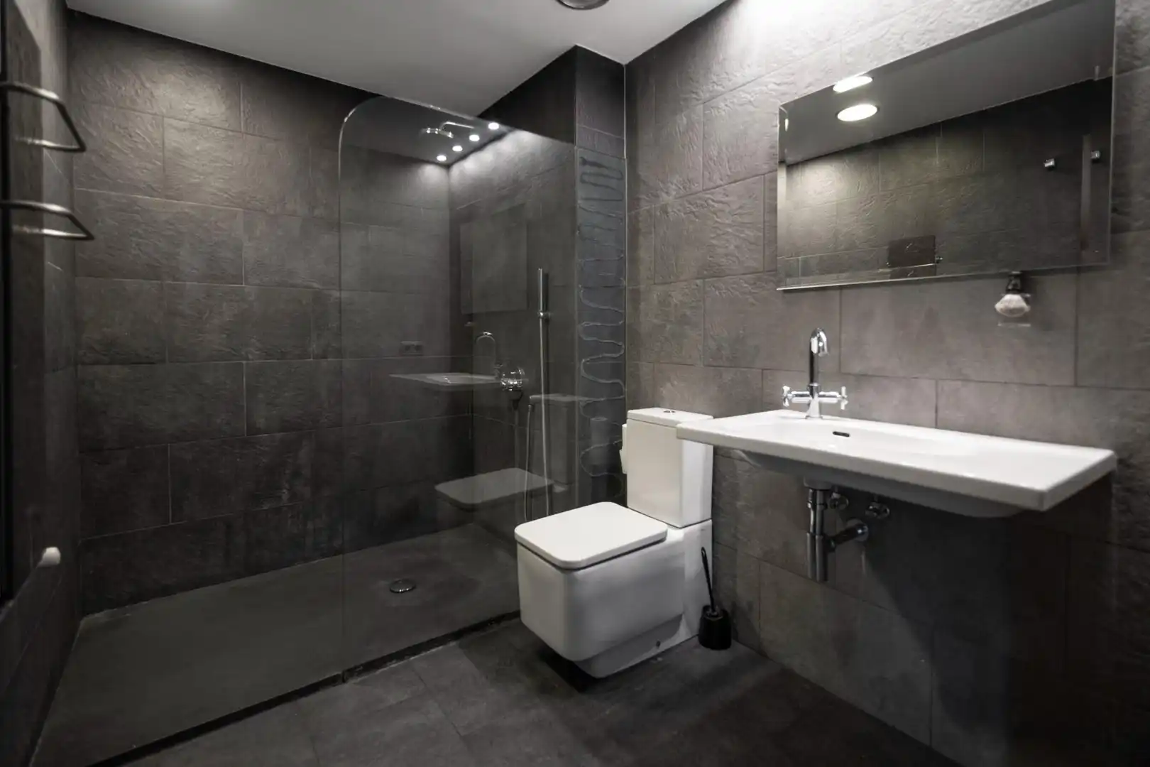 Baño de Piso en venta en Valladolid con Aire acondicionado, Calefacción y Trastero