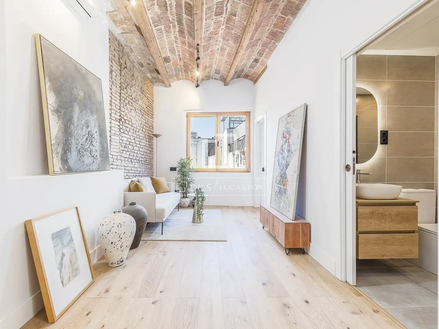 Sala de estar de Piso en venta en Barcelona con Aire acondicionado y Balcón