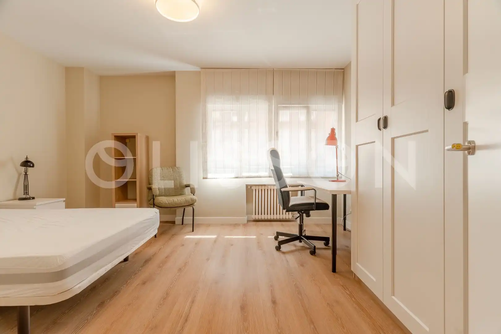 Habitación de Piso en venta en Madrid con Calefacción, Terraza y Trastero
