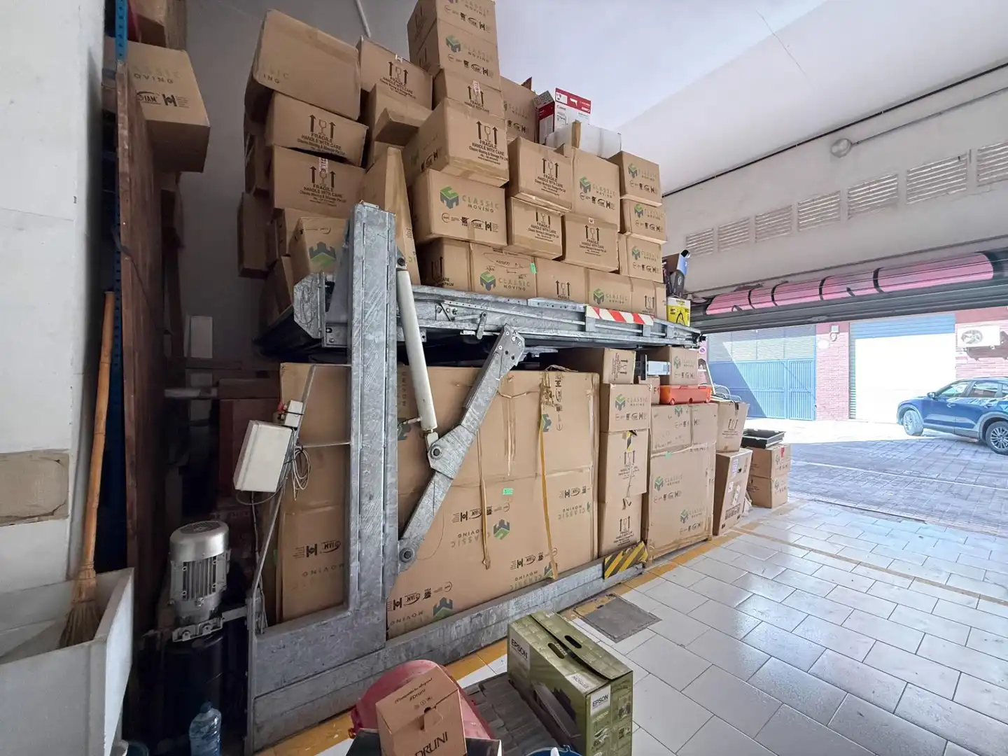 Local comercial en venda a Calle Plus Ultra, imagen 4